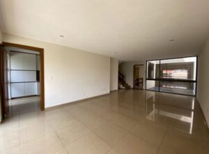 Casa en venta calle Playa Tecolutla colonia Militar Marte Iztacalco CDMX