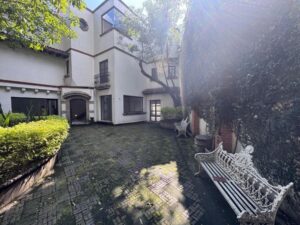 Casa en venta, Los Alpes, Avenida Las Flores; Álvaro Obregón, CDMX